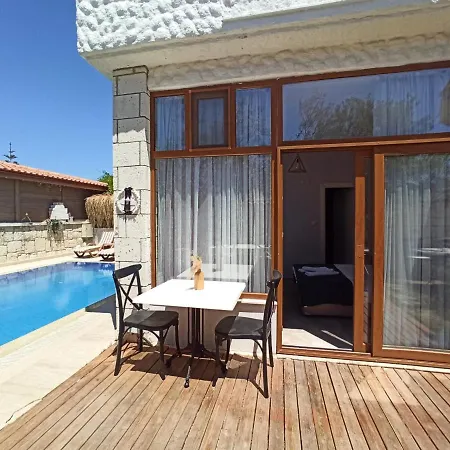 Ivy House Loca Alaçatı