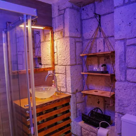 Ivy House Loca Bed & Breakfast 2*