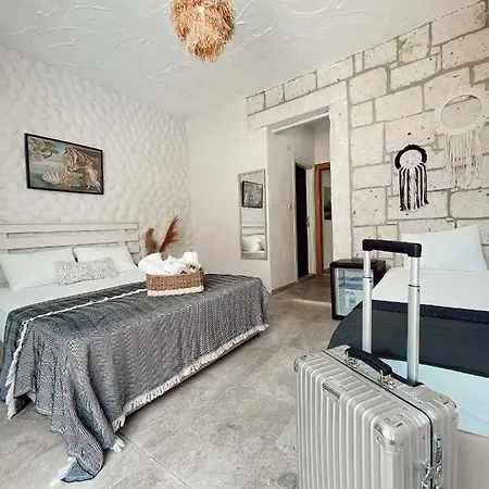 Ivy House Loca 2* Alacati